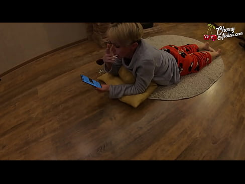 ❤️ Gekke blonde sûgje Enorme lul dy't derop sûgje en stuiterje - Anale seks ❤❌ Anale fideo op fy.extratorrents.top ️❤